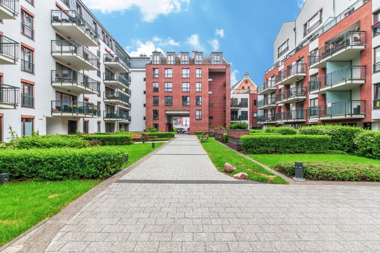 Szafarnia Marina & City Center By Downtown Apartments Danzica Esterno foto
